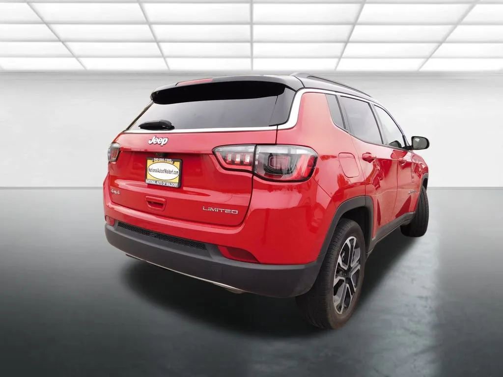 Used 2023 Jeep Compass Limited image 5