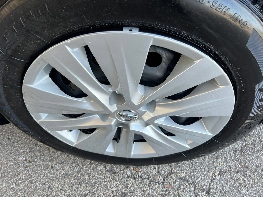 Certified 2023 Nissan Sentra S FWD image 39