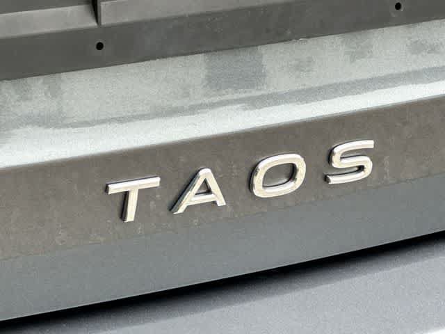 Used 2023 Volkswagen Taos SE w/ Panoramic Sunroof Package AWD/4WD image 26