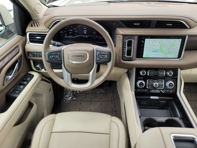 Used 2022 GMC Yukon Denali RWD image 12