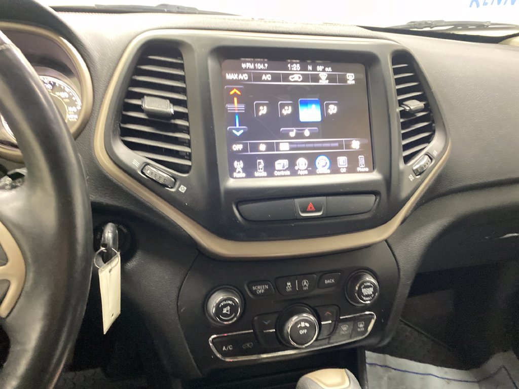 Used 2022 Jeep Compass Limited AWD/4WD image 22