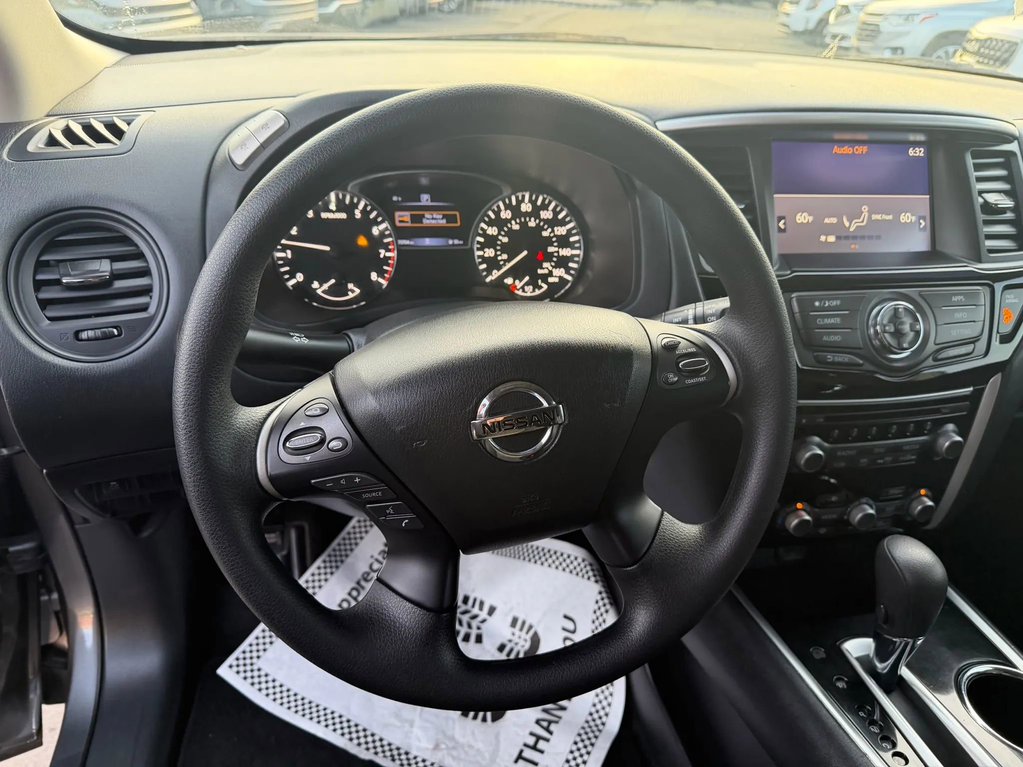 Used 2020 Nissan Pathfinder S image 13