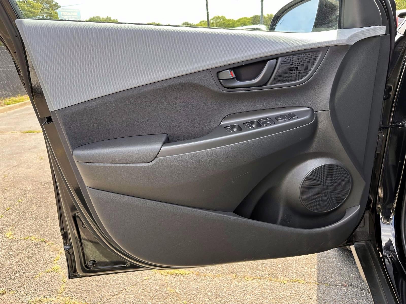 Used 2019 Hyundai Kona SEL AWD/4WD image 8