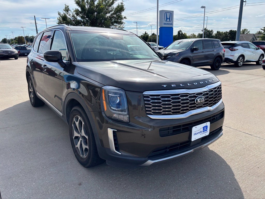 Used 2021 Kia Telluride EX AWD/4WD image 3