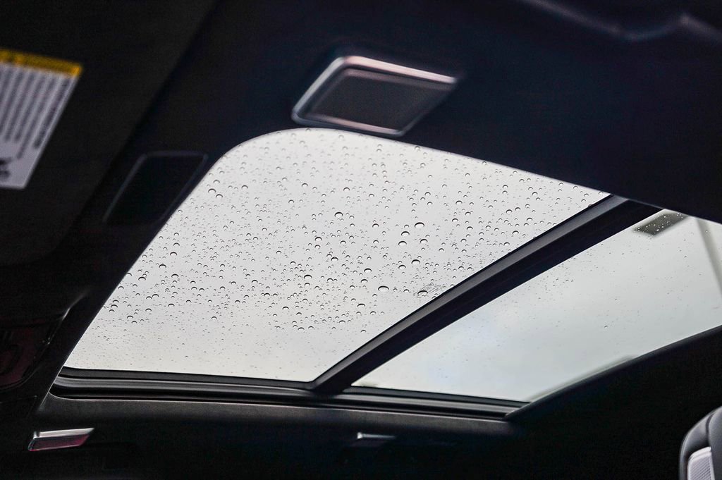 Used 2023 Cadillac Escalade V image 30