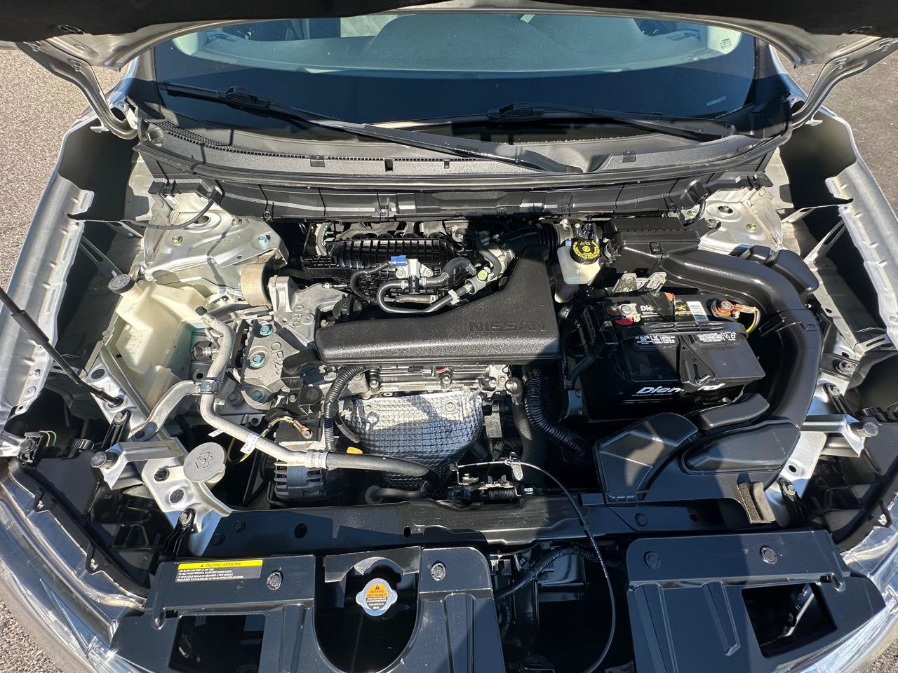 Used 2016 Nissan Rogue SV FWD image 13