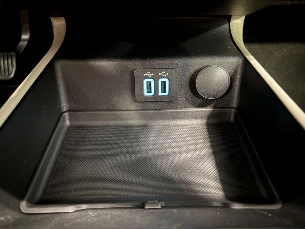 Used 2019 Ford Fusion SE image 27