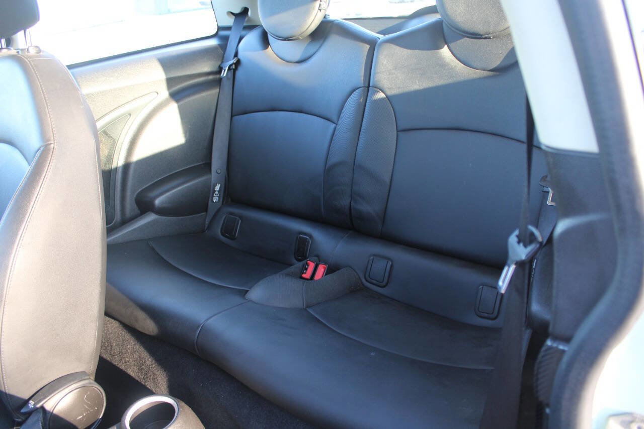 Used 2011 MINI Cooper S image 10