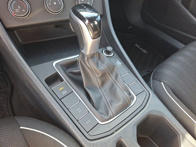 Used 2023 Volkswagen Jetta Sport FWD image 19