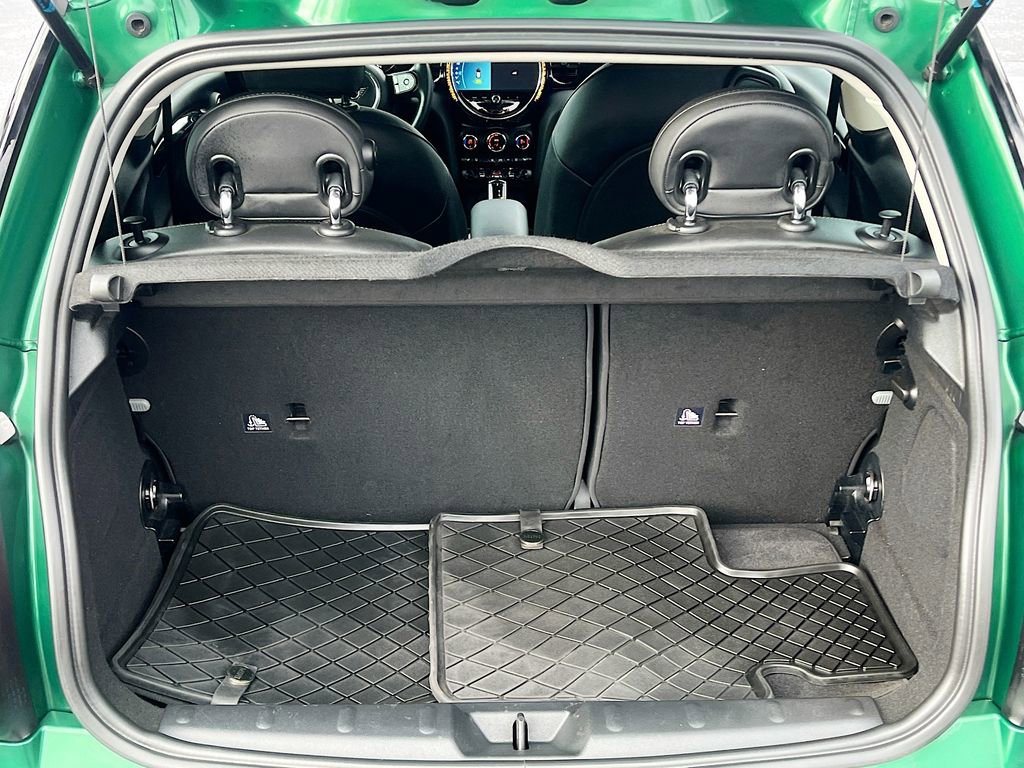 Used 2023 MINI Cooper 2-Door Hardtop image 25