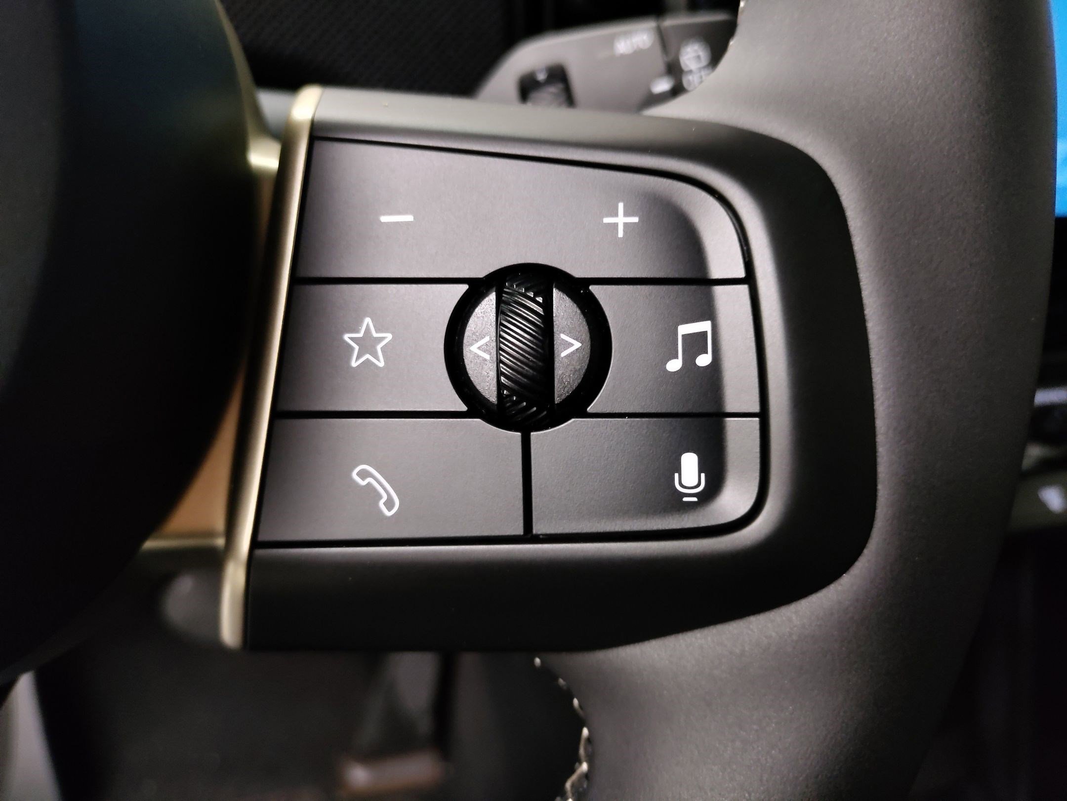 New 2026 MINI Cooper 2-Door Hardtop image 15