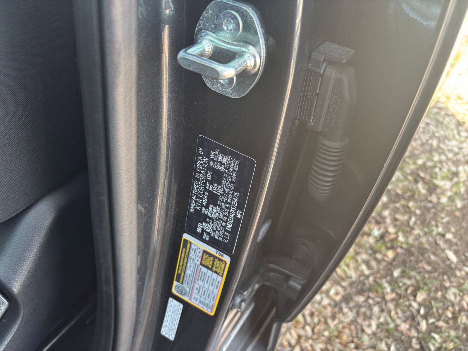 Used 2025 Kia Soul LX w/ LX Technology Package FWD image 29