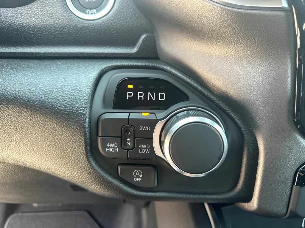 New 2026 RAM 1500 Express AWD/4WD image 30