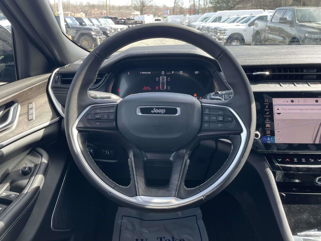 New 2026 Jeep Grand Cherokee Limited w/ Luxury Tech Group II image 22