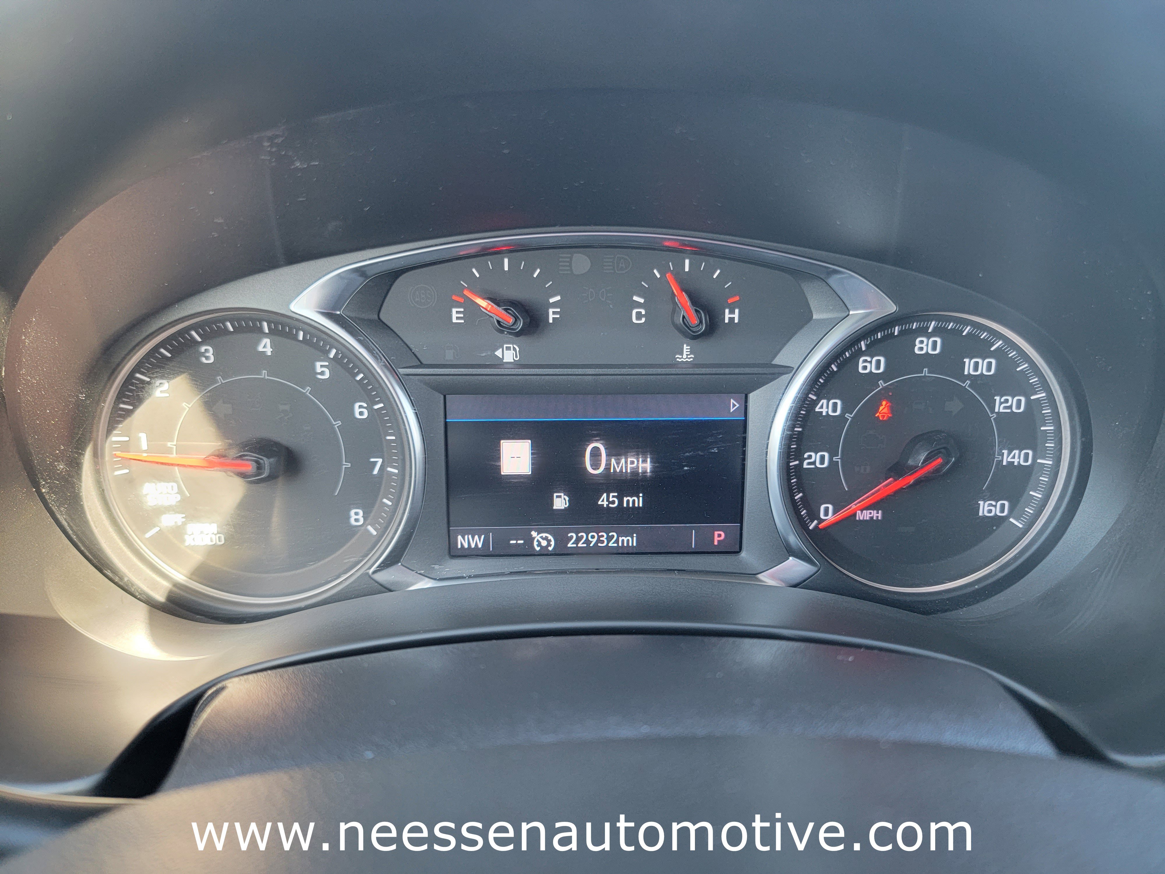 Used 2024 GMC Terrain SLT w/ Infotainment Package II image 21