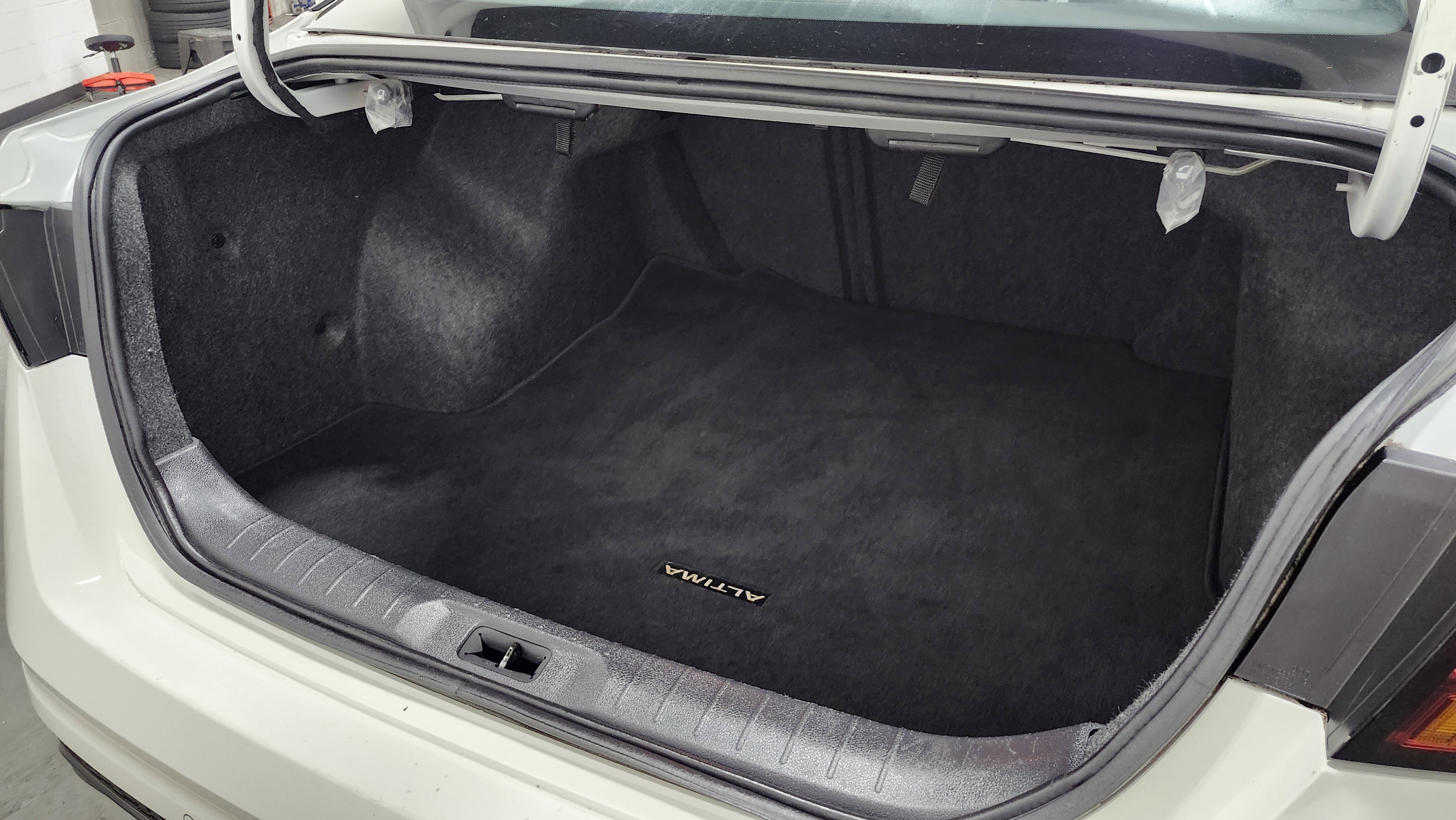 Used 2022 Nissan Altima 2.5 SR image 22