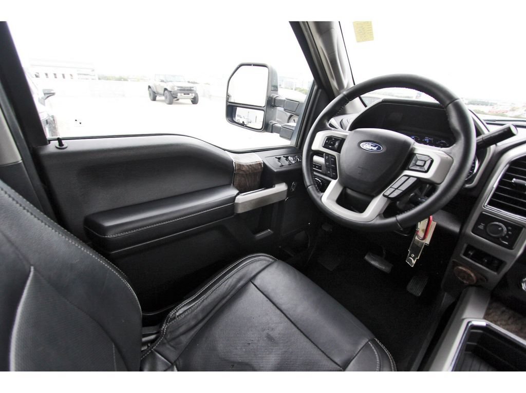 Used 2019 Ford F250 Lariat w/ FX4 Off-Road Package AWD/4WD image 8