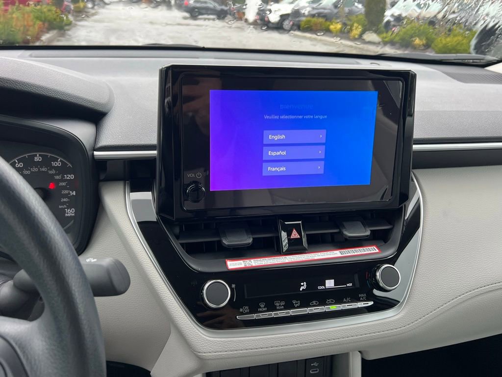 Used 2025 Toyota Corolla Cross L AWD/4WD image 21