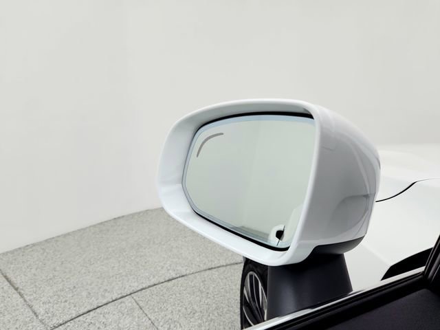 New 2026 Volvo XC90 B6 Plus w/ Protection Package Premier image 23