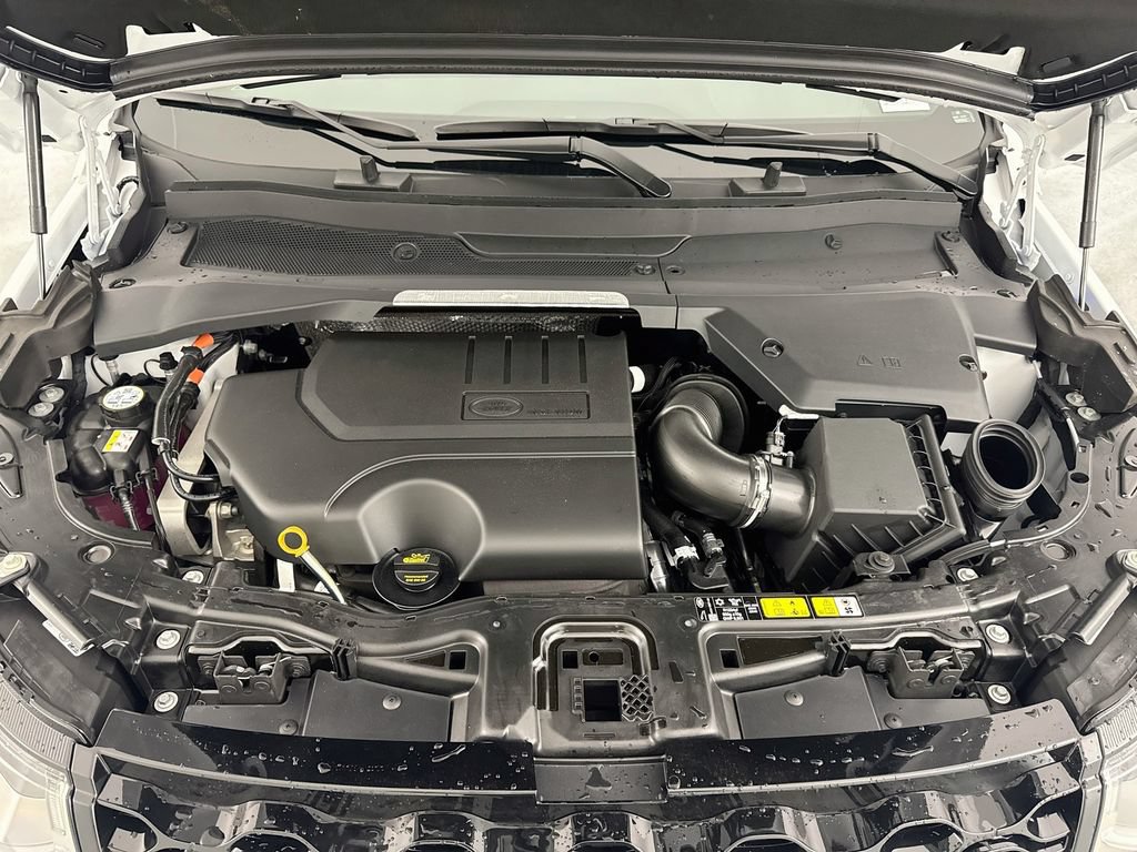 New 2026 Land Rover Discovery Sport Landmark AWD/4WD image 31