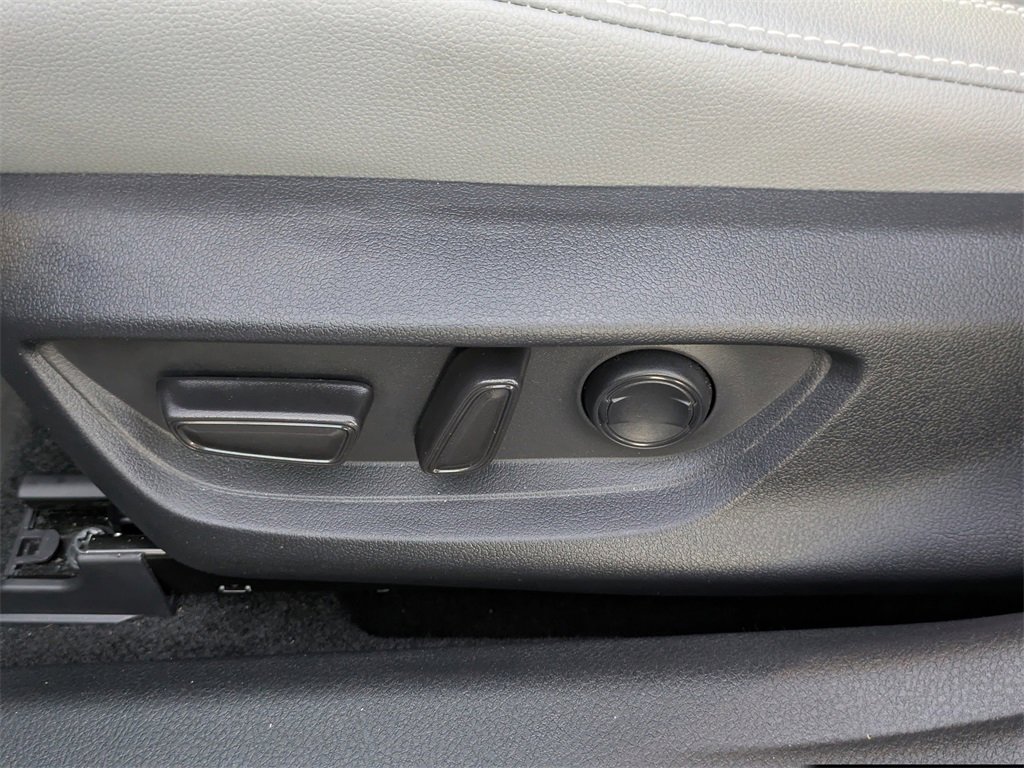 Certified 2025 Toyota Camry SE w/ Multimedia Upgrade Package image 20