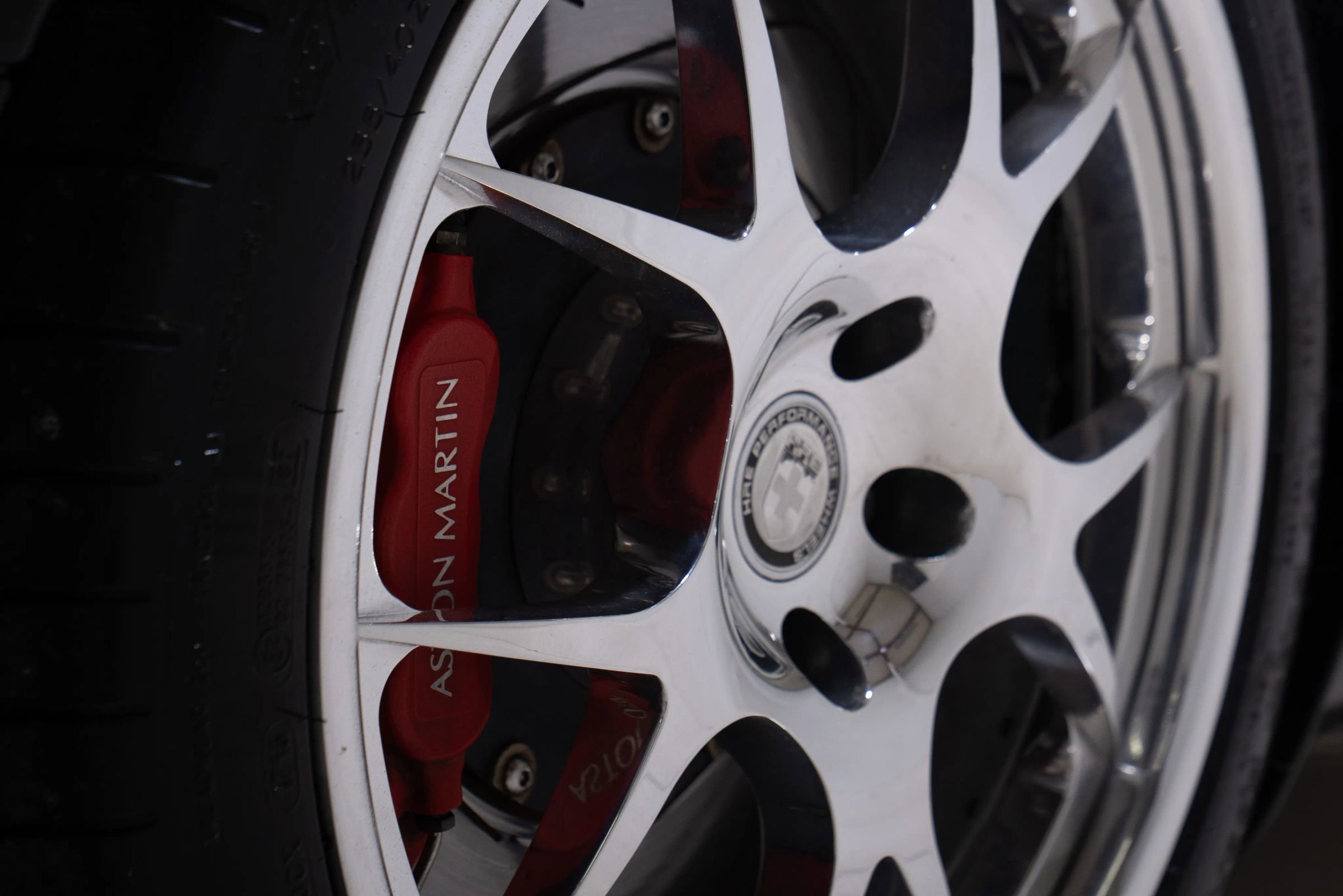 Used 2006 Aston Martin Vanquish S image 43