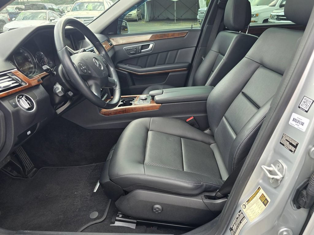 Used 2012 Mercedes-Benz E 350 Sedan image 19