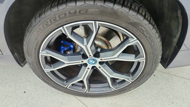 Used 2022 BMW X5 xDrive45e w/ M Sport Package image 61