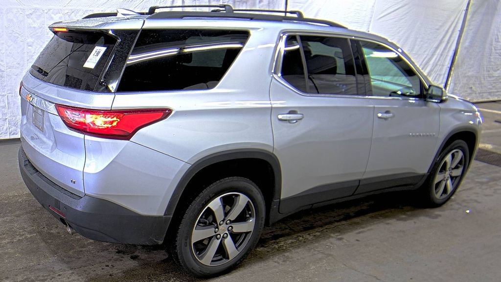 Used 2020 Chevrolet Traverse LT w/ LT Premium Package AWD/4WD image 10