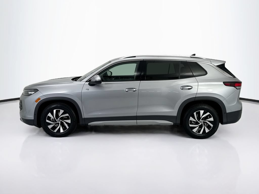 New 2026 Volkswagen Tiguan S FWD image 8