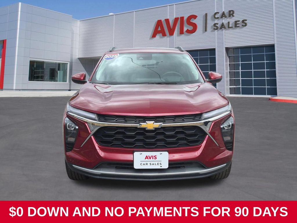 Used 2025 Chevrolet Trax LT w/ LT Convenience Package FWD image 2