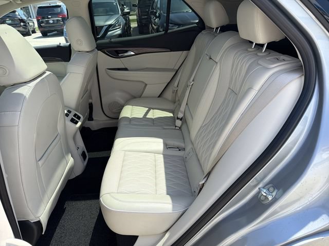 Used 2023 Buick Envision Avenir AWD/4WD image 25