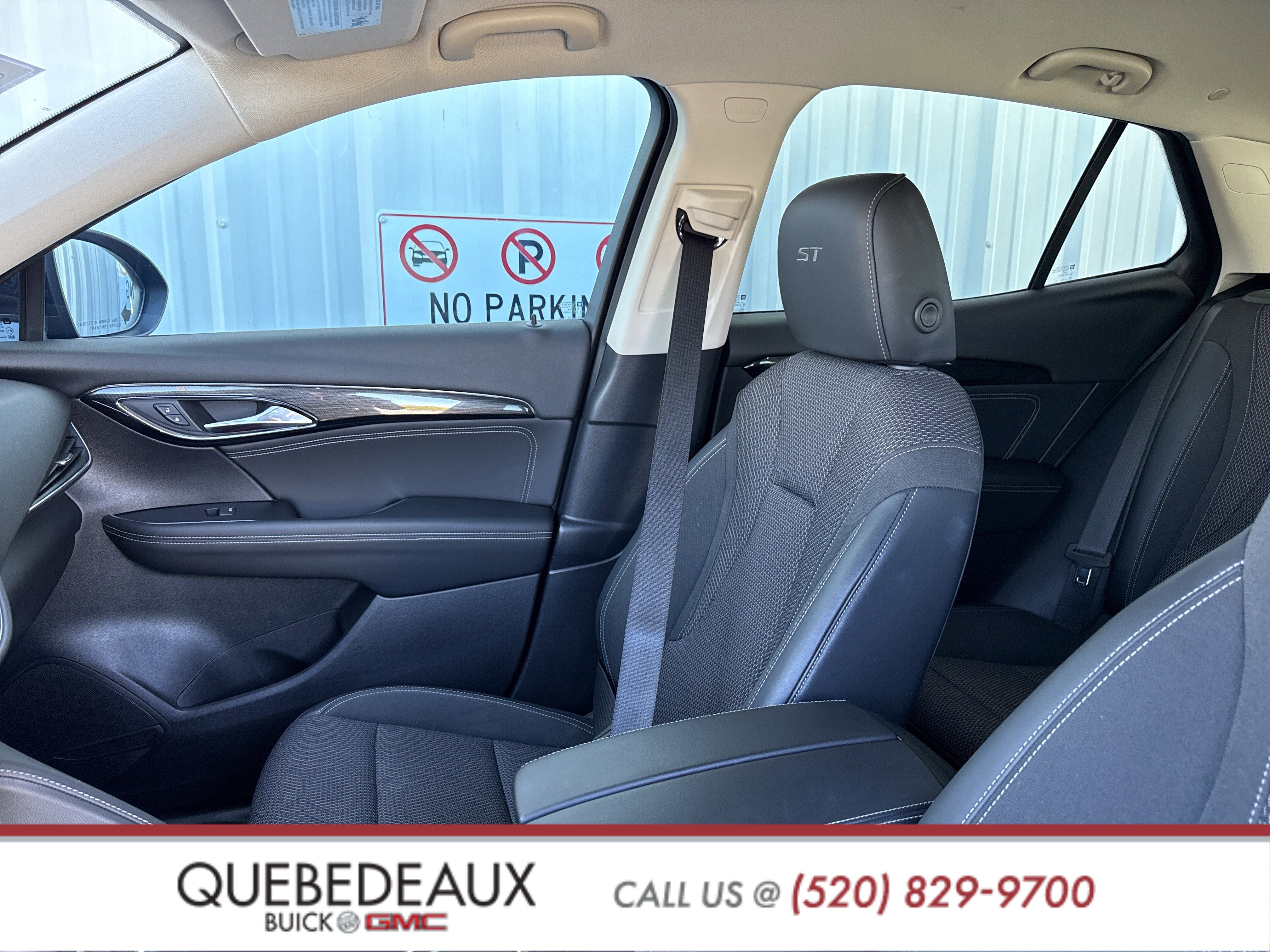 Used 2023 Buick Envision Preferred w/ Sport Touring Package image 11