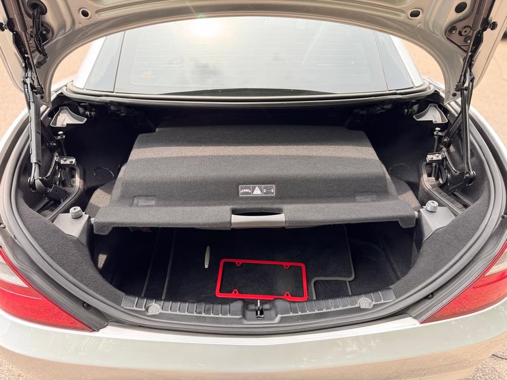 Used 2015 Mercedes-Benz SLK 250 image 29