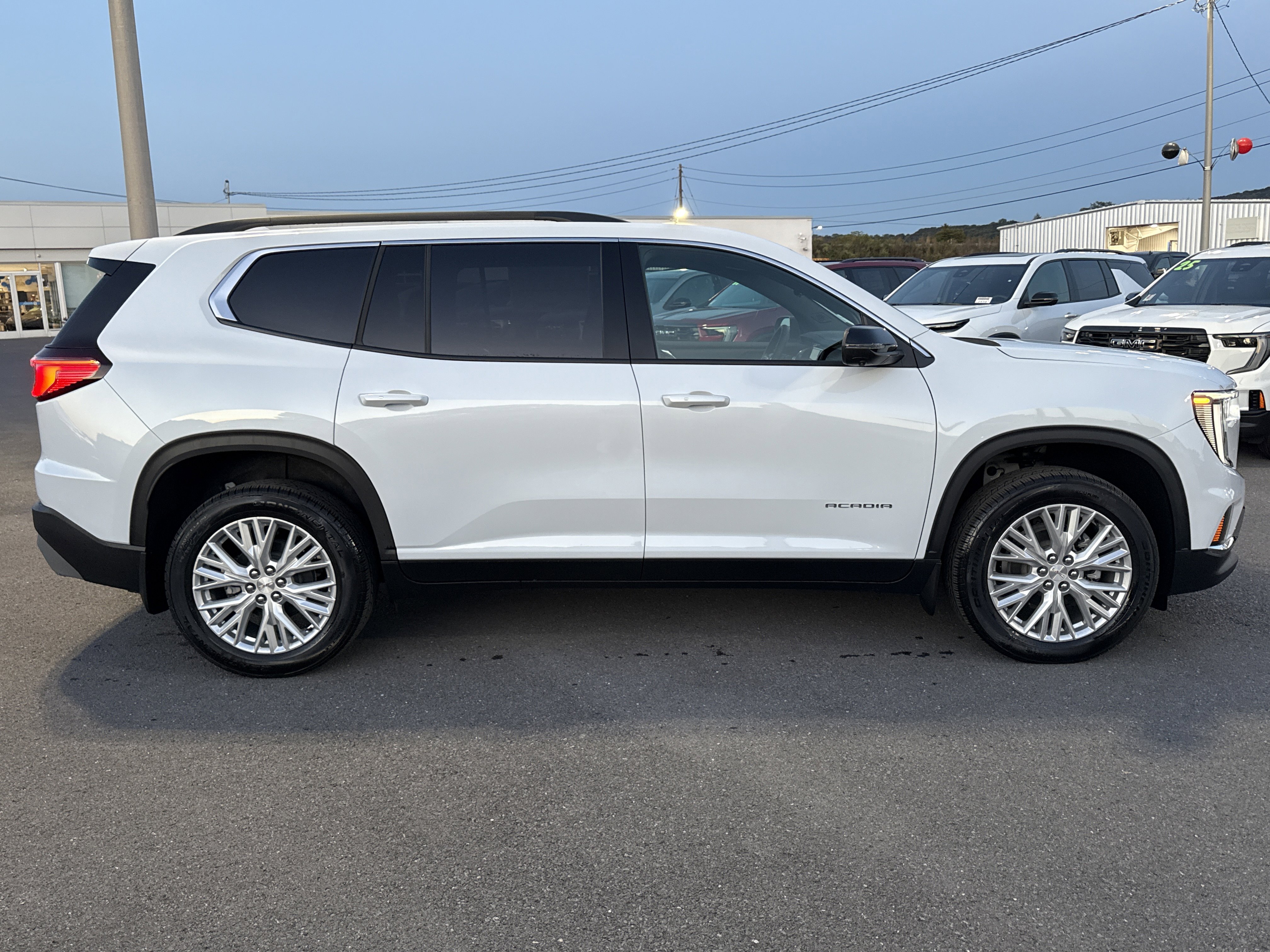 New 2026 GMC Acadia Elevation w/ Elevation Premium Package image 2