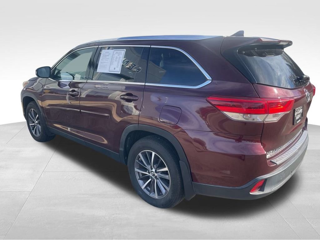 Used 2019 Toyota Highlander XLE image 33