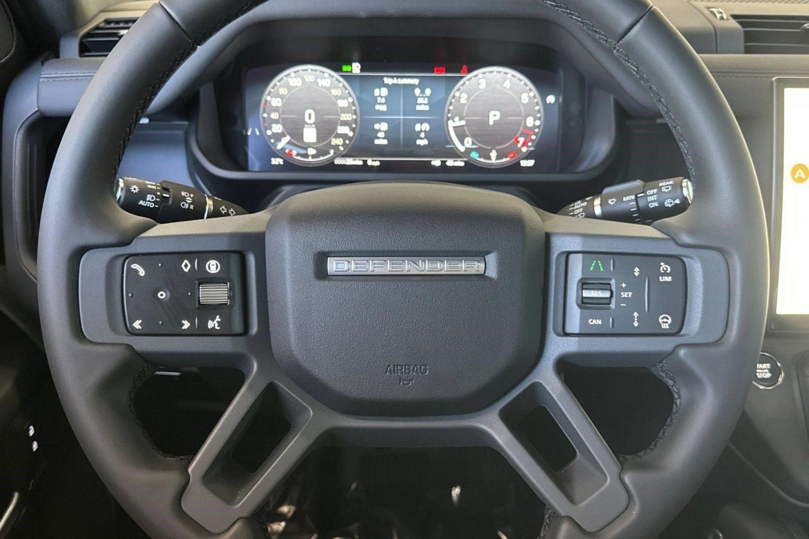 New 2026 Land Rover Defender 130 X-Dynamic SE AWD/4WD image 10