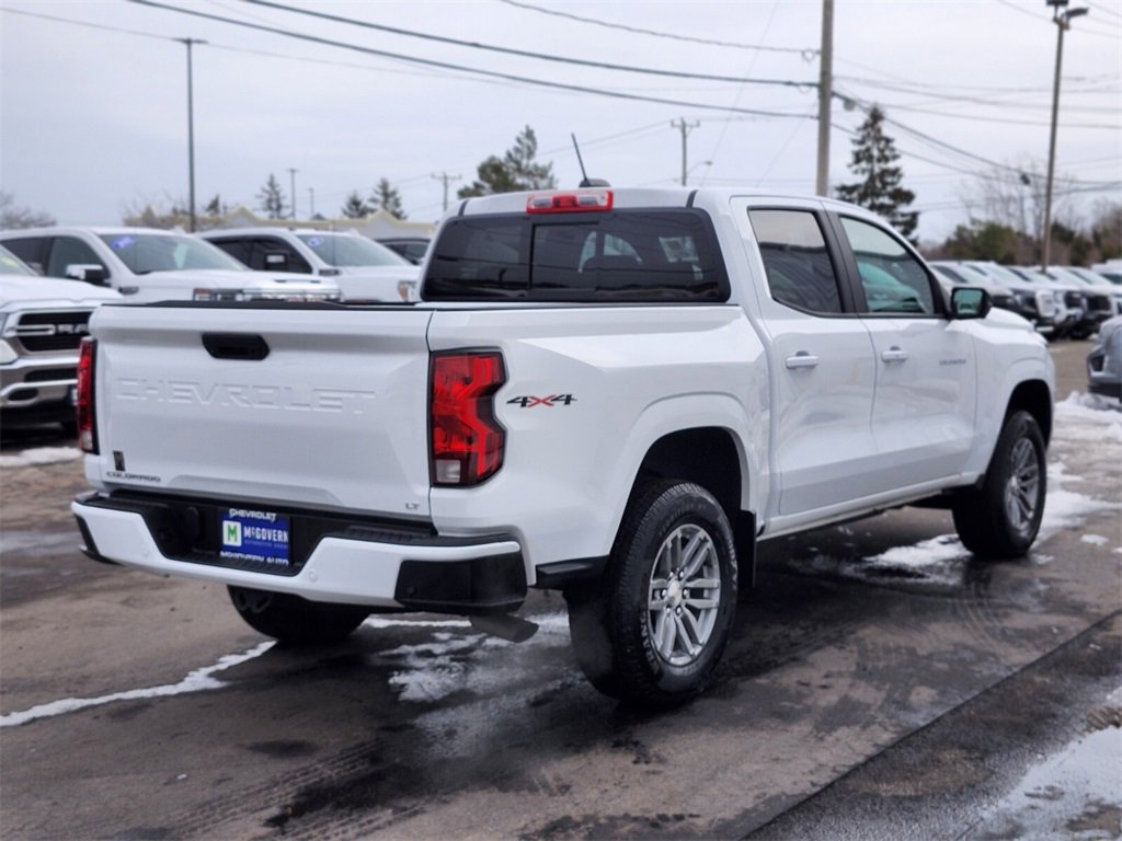 Used 2024 Chevrolet Colorado LT w/ LT Convenience Package II image 5
