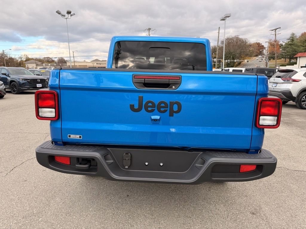 New 2026 Jeep Gladiator Sport image 5