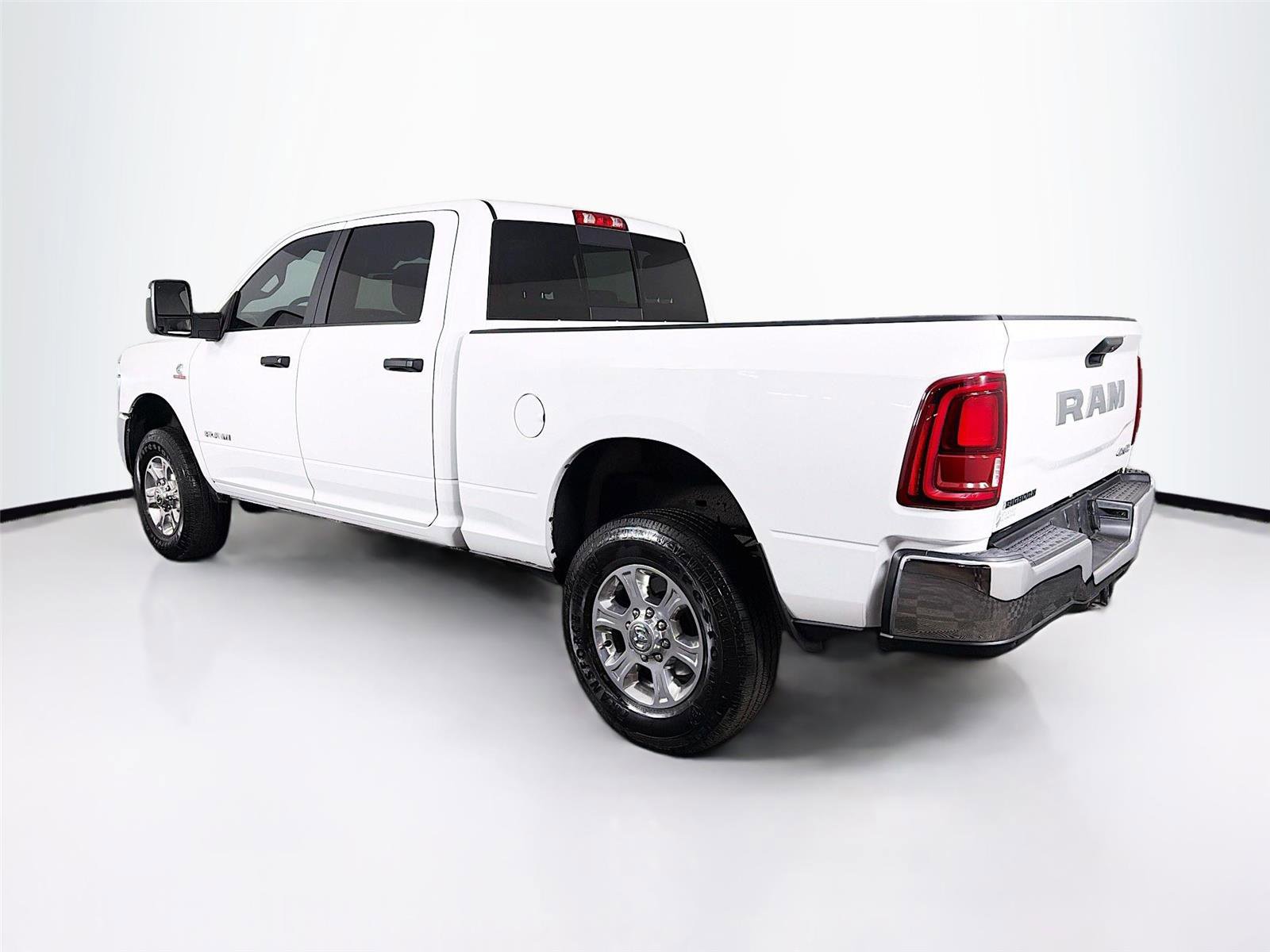 Used 2025 RAM 2500 Big Horn AWD/4WD image 5