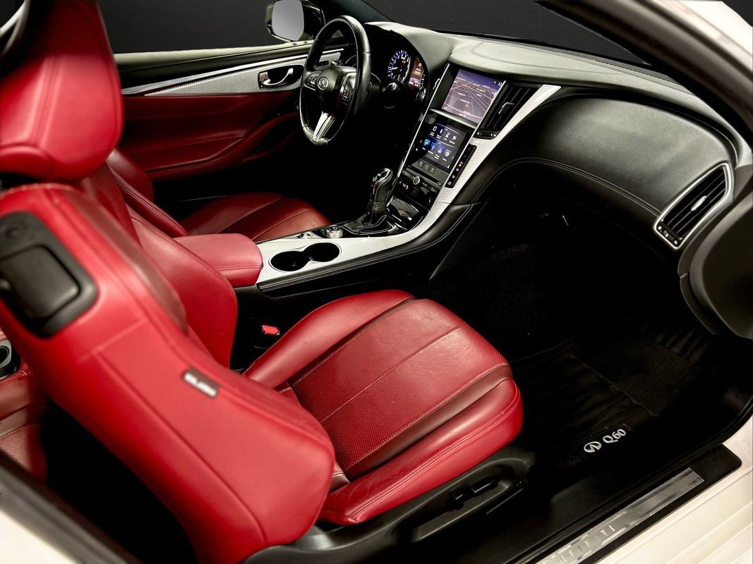 Used 2018 INFINITI Q60 Red Sport 400 w/ Sensory Package 3.0T Sport AWD/4WD image 22