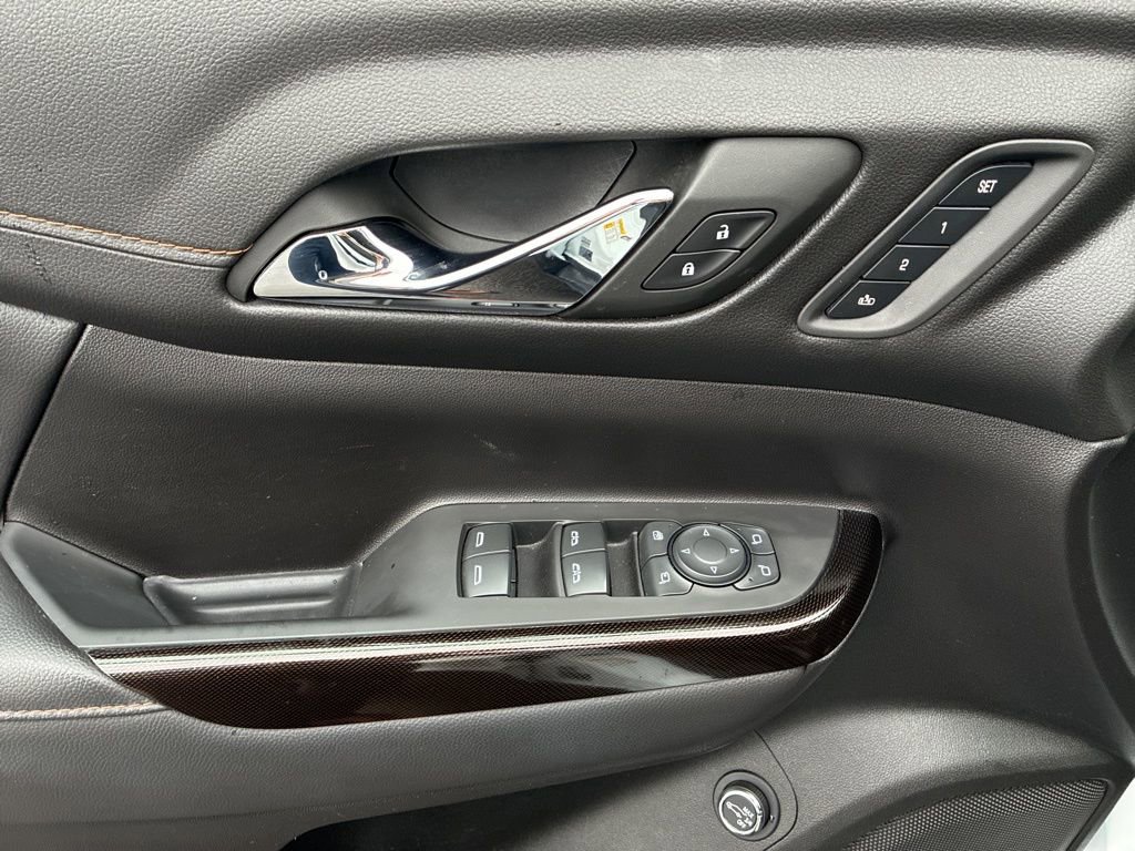 Used 2023 GMC Acadia AT4 image 25