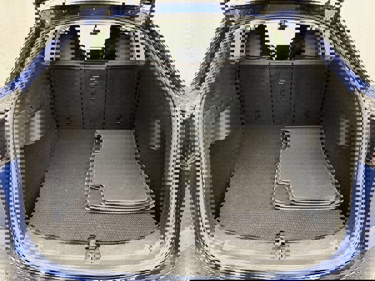 Used 2020 Tesla Model Y Long Range image 26