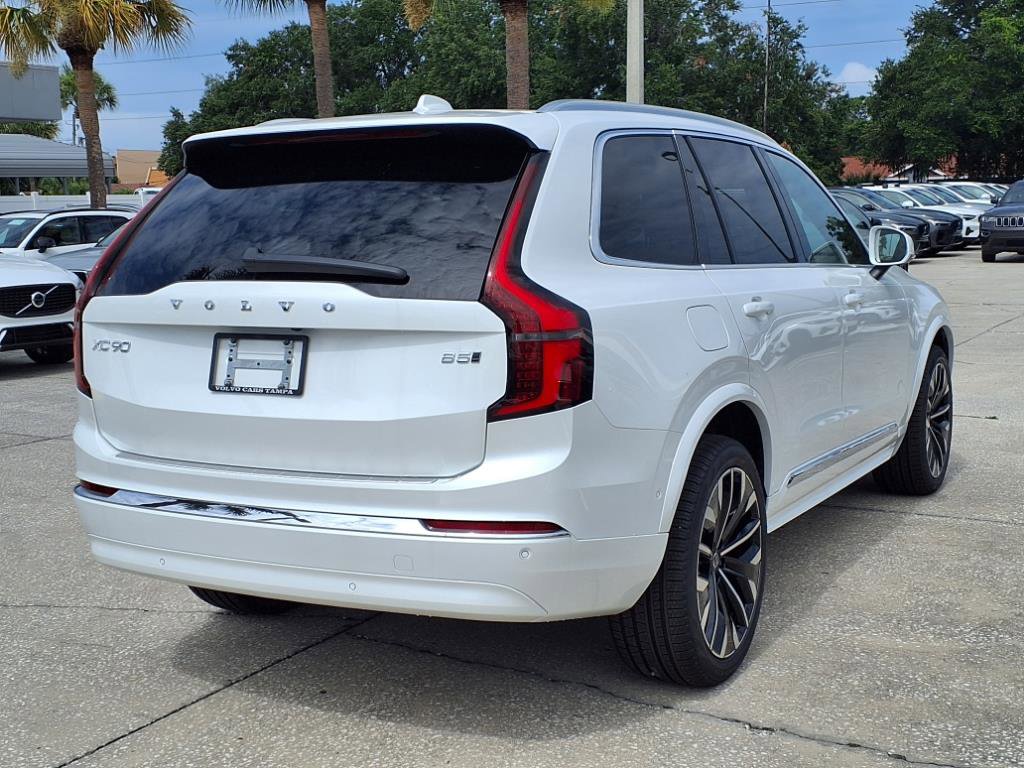 New 2026 Volvo XC90 B5 Plus w/ Protection Package Premier image 7