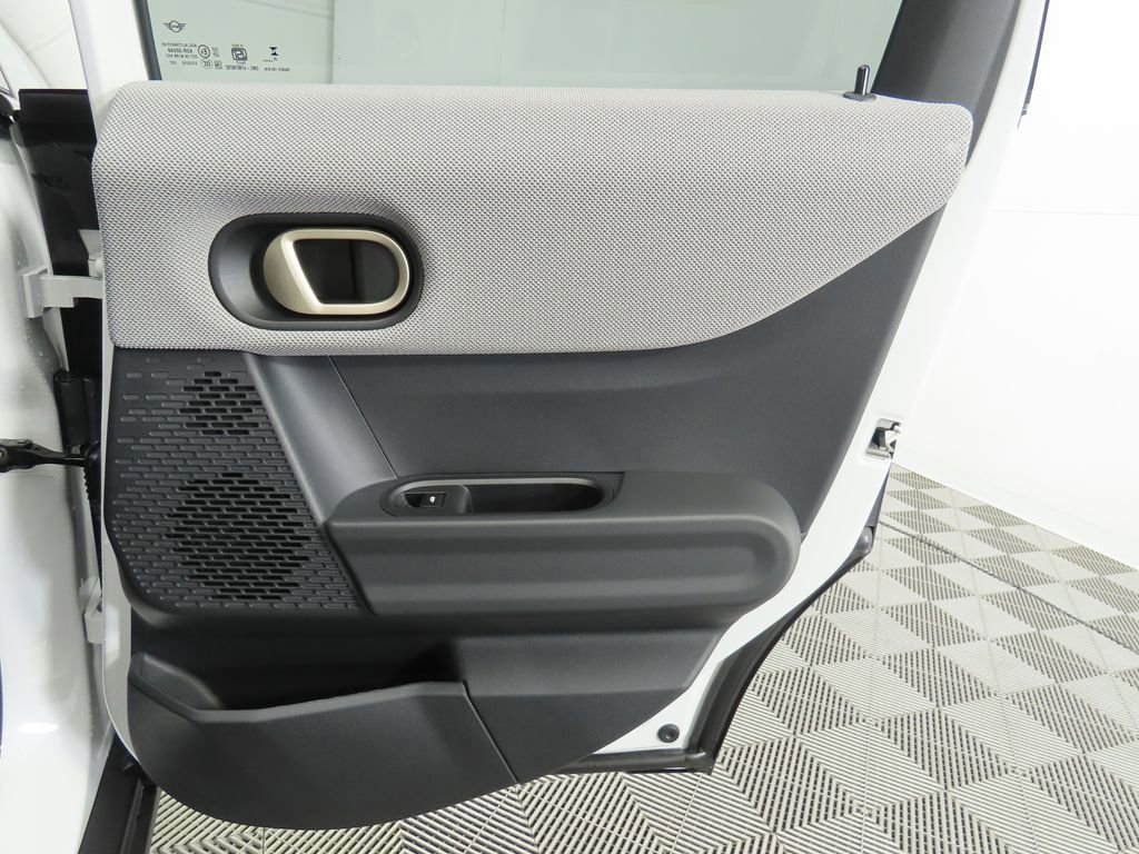 Used 2026 MINI Cooper 4-Door Hardtop image 29