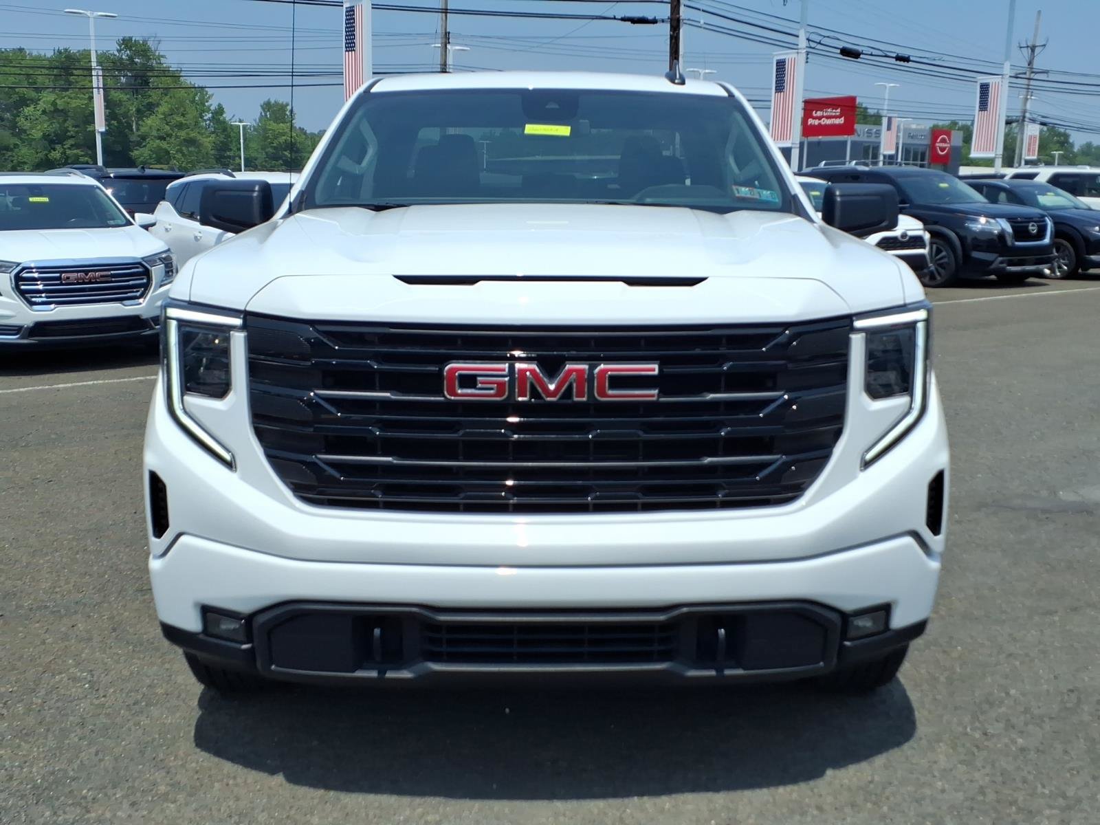 Certified 2025 GMC Sierra 1500 Elevation AWD/4WD image 9