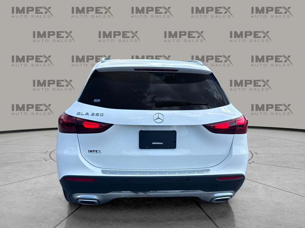 Used 2025 Mercedes-Benz GLA 250 image 4