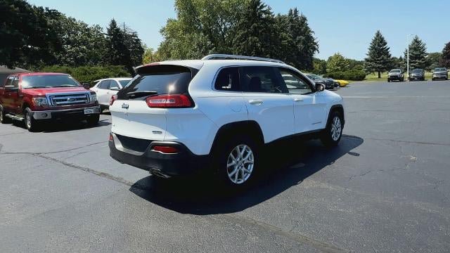 Used 2016 Jeep Cherokee Latitude w/ Comfort/Convenience Group AWD/4WD image 8