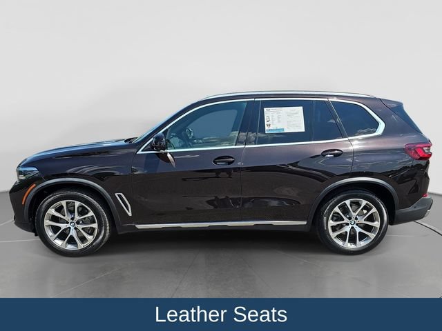 Used 2022 BMW X5 xDrive40i w/ Premium Package AWD/4WD image 5