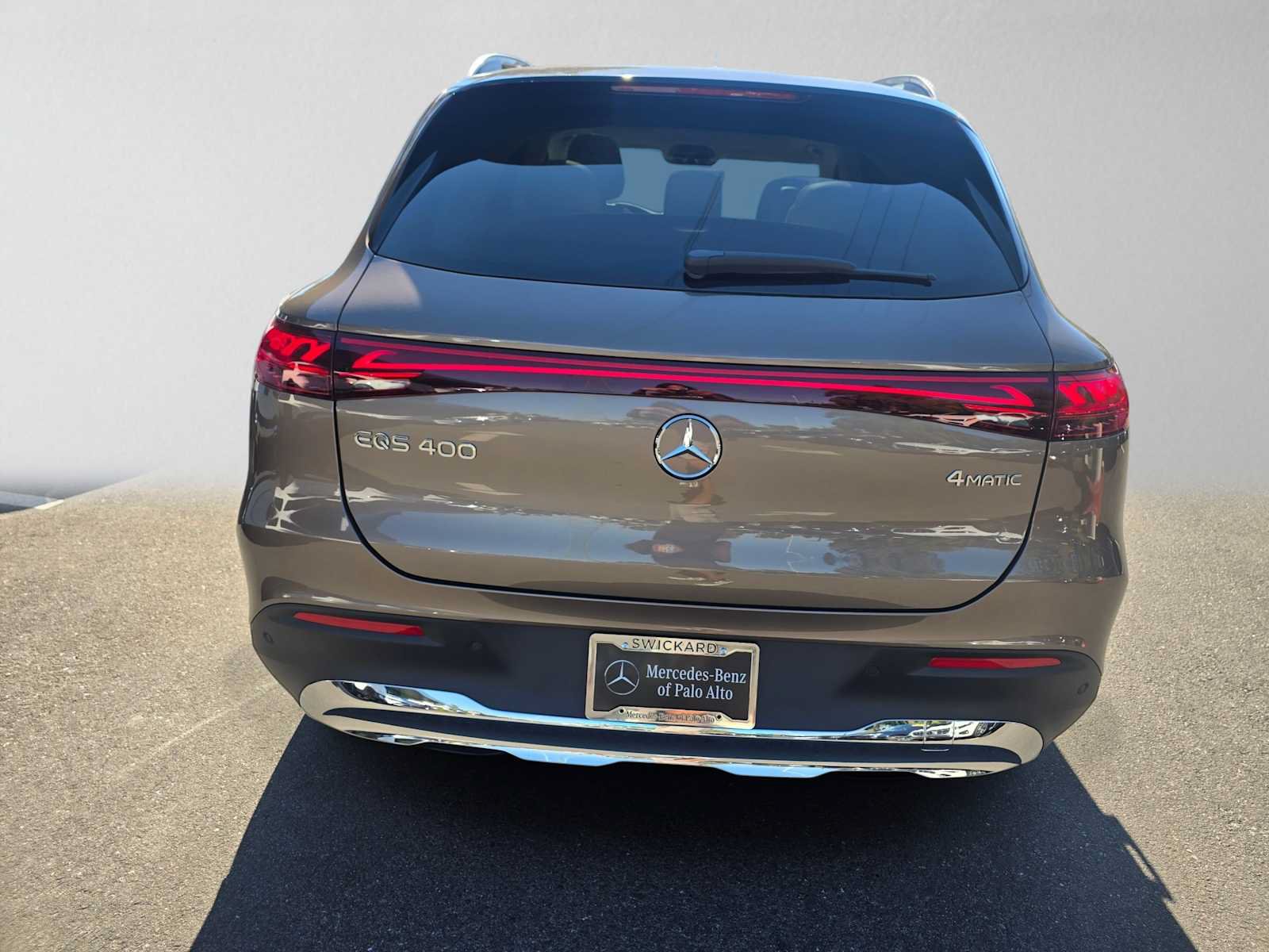 New 2027 Mercedes-Benz EQS 400 4MATIC SUV image 4
